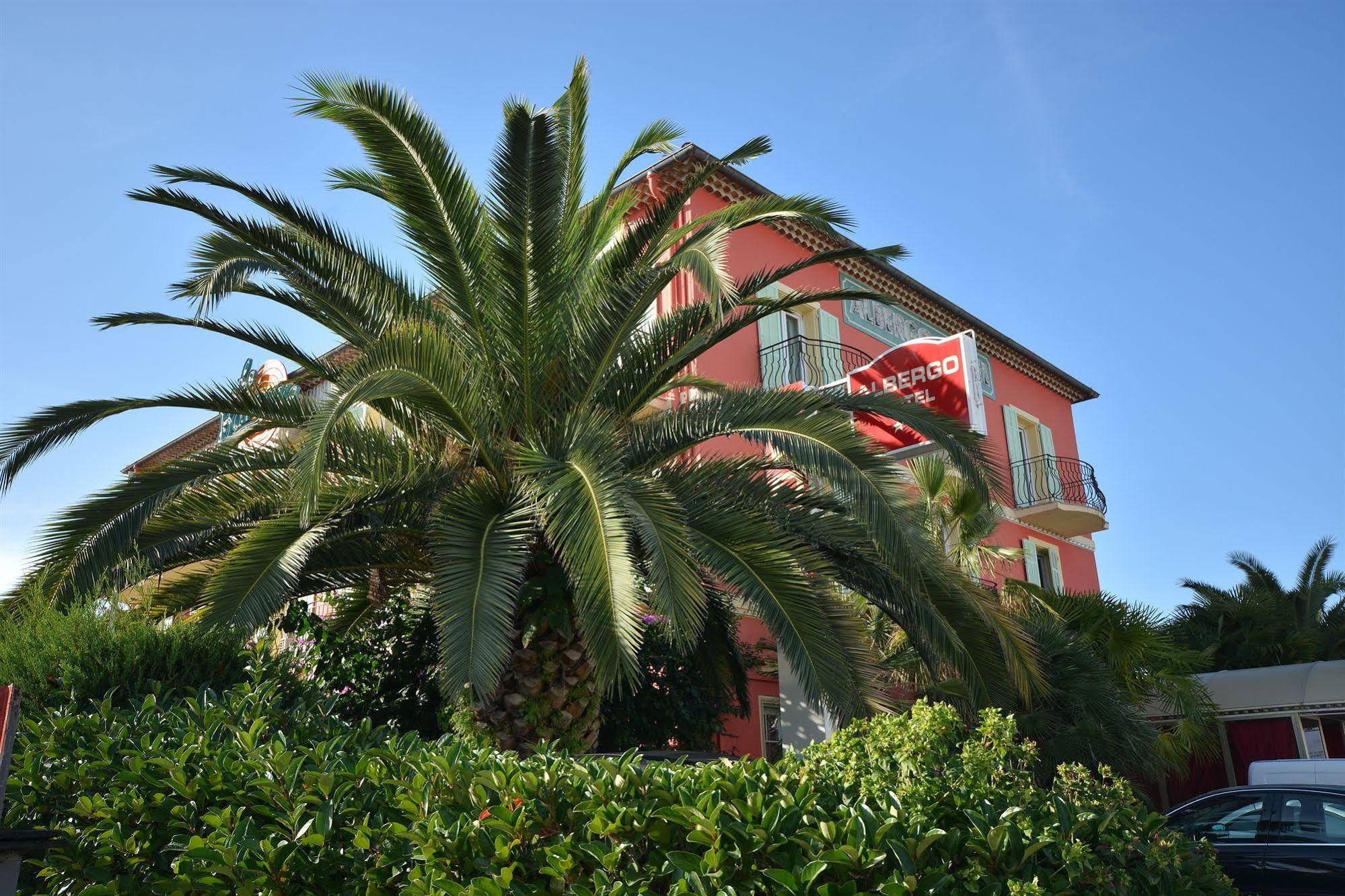 Albergo Hotel Saint-Laurent-du-Var Buitenkant foto